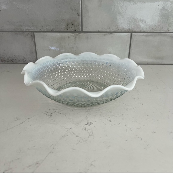 ANCHOR HOCKING Vintage 40s Opalescent Moonstone 9-1/2” Crimped Edge Bowl - Picture 1 of 9